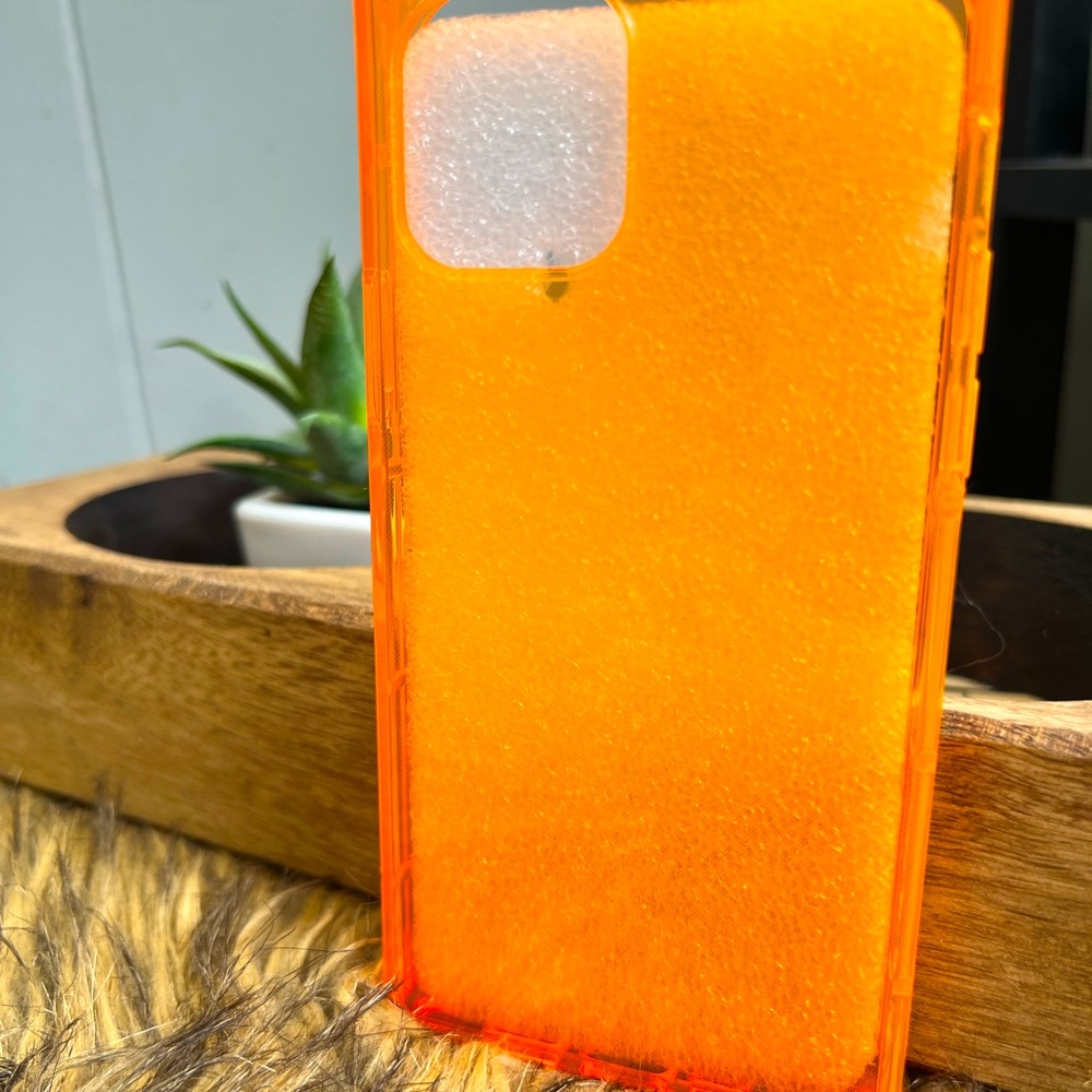 iPhone 12 Pro case square ends.